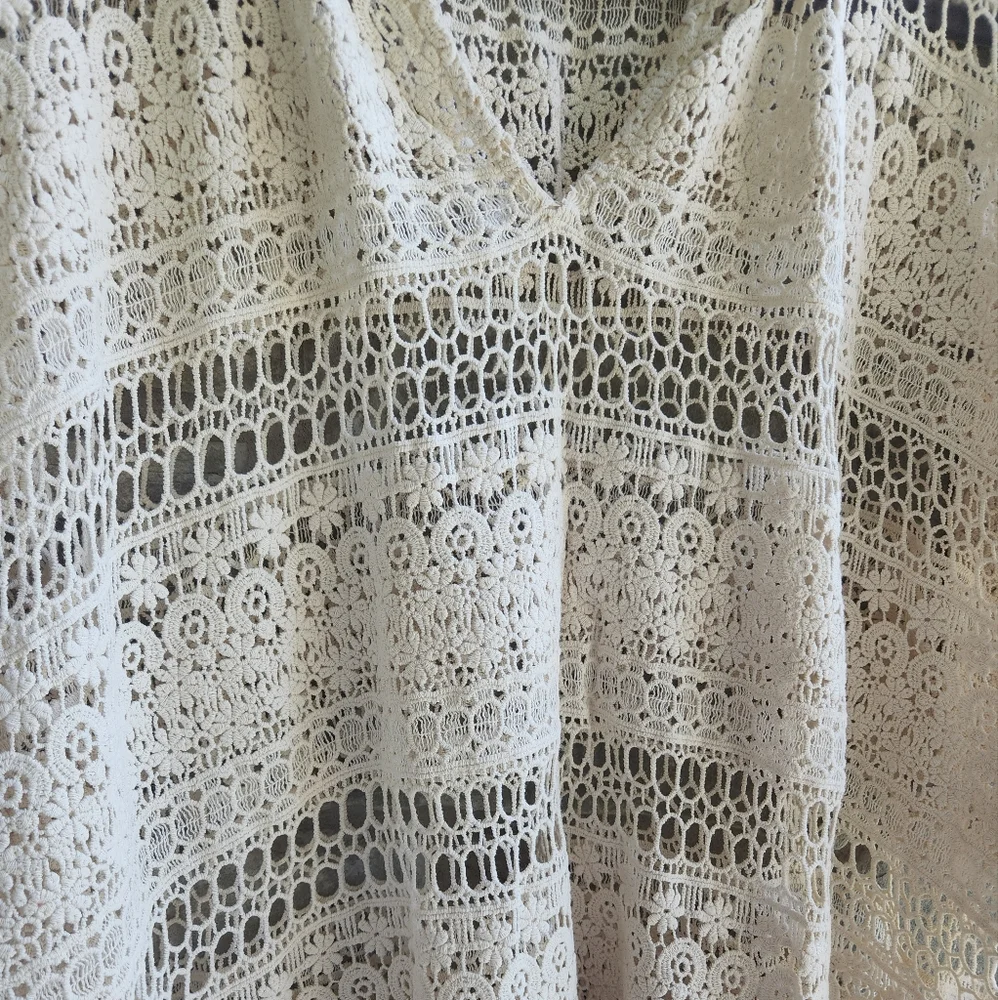 Cabi Crocheted Top - Picture 6 of 9